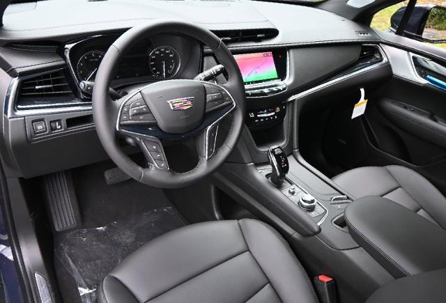 2024 Cadillac XT5 Vehicle Photo in NORWOOD, MA 02062-5222