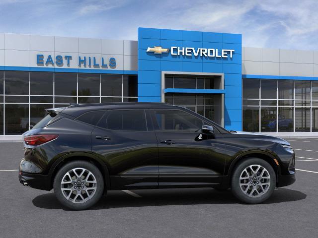 2025 Chevrolet Blazer Vehicle Photo in DOUGLASTON, NY 11362-1062