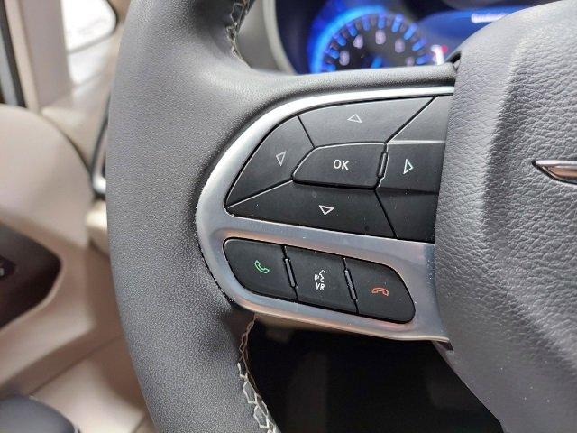 2023 Chrysler Pacifica Vehicle Photo in SAUK CITY, WI 53583-1301