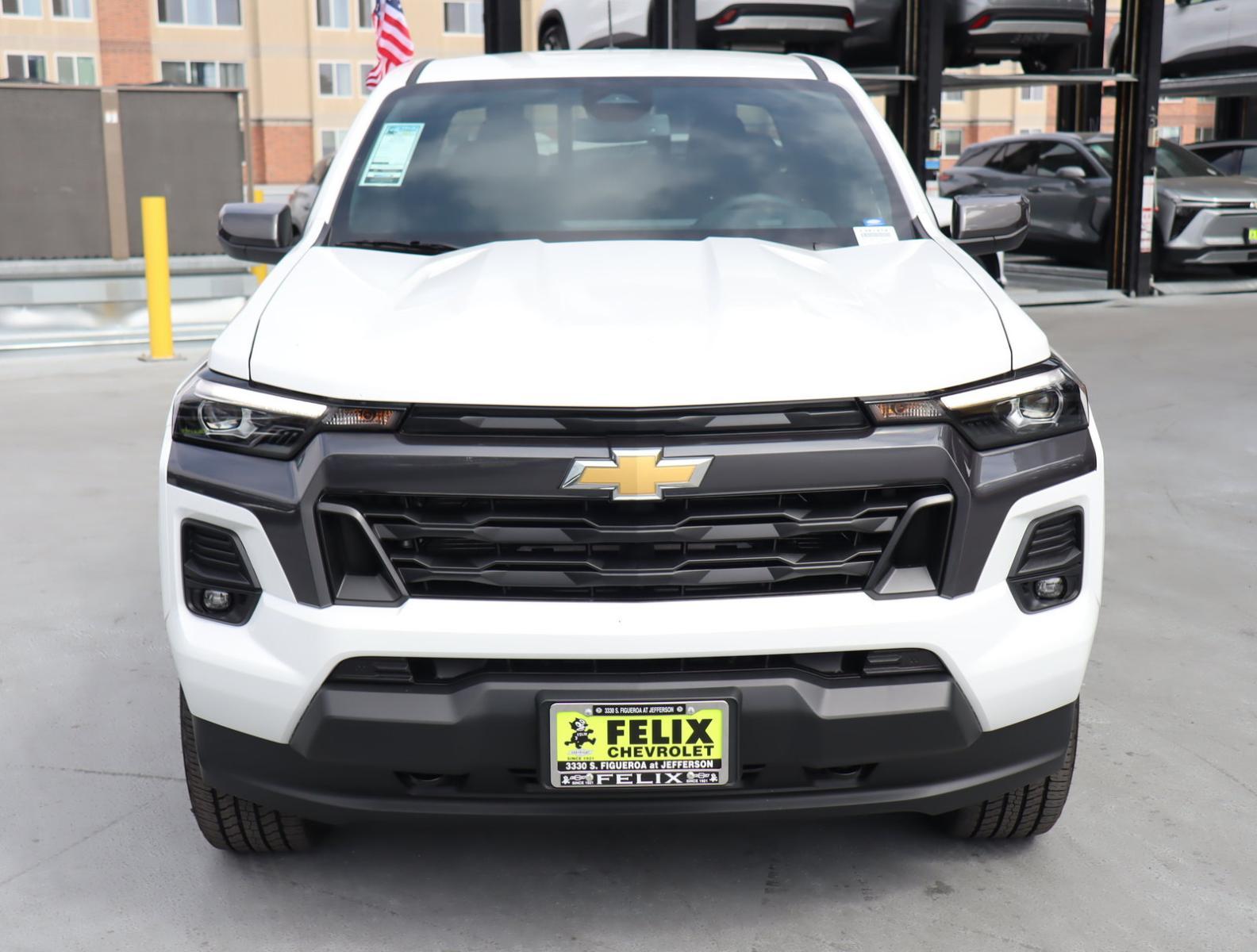 2024 Chevrolet Colorado Vehicle Photo in LOS ANGELES, CA 90007-3794