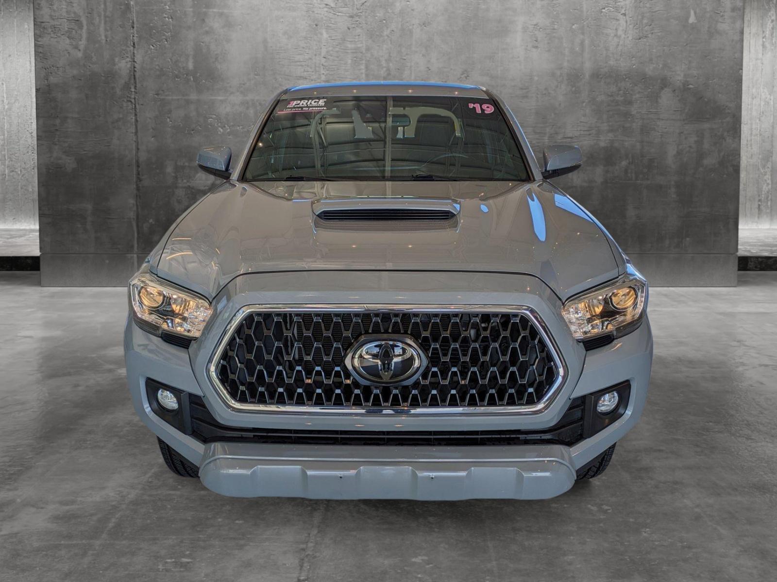 2019 Toyota Tacoma 2WD Vehicle Photo in Las Vegas, NV 89149