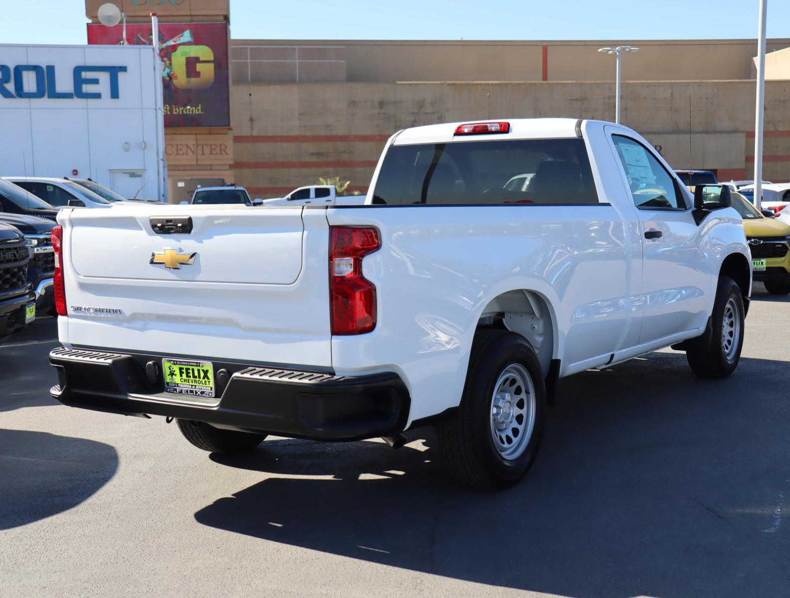 2025 Chevrolet Silverado 1500 Vehicle Photo in LOS ANGELES, CA 90007-3794