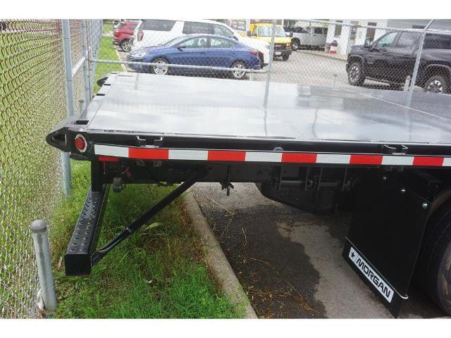 2022 Chevrolet Silverado Chassis Cab Vehicle Photo in ALCOA, TN 37701-3235