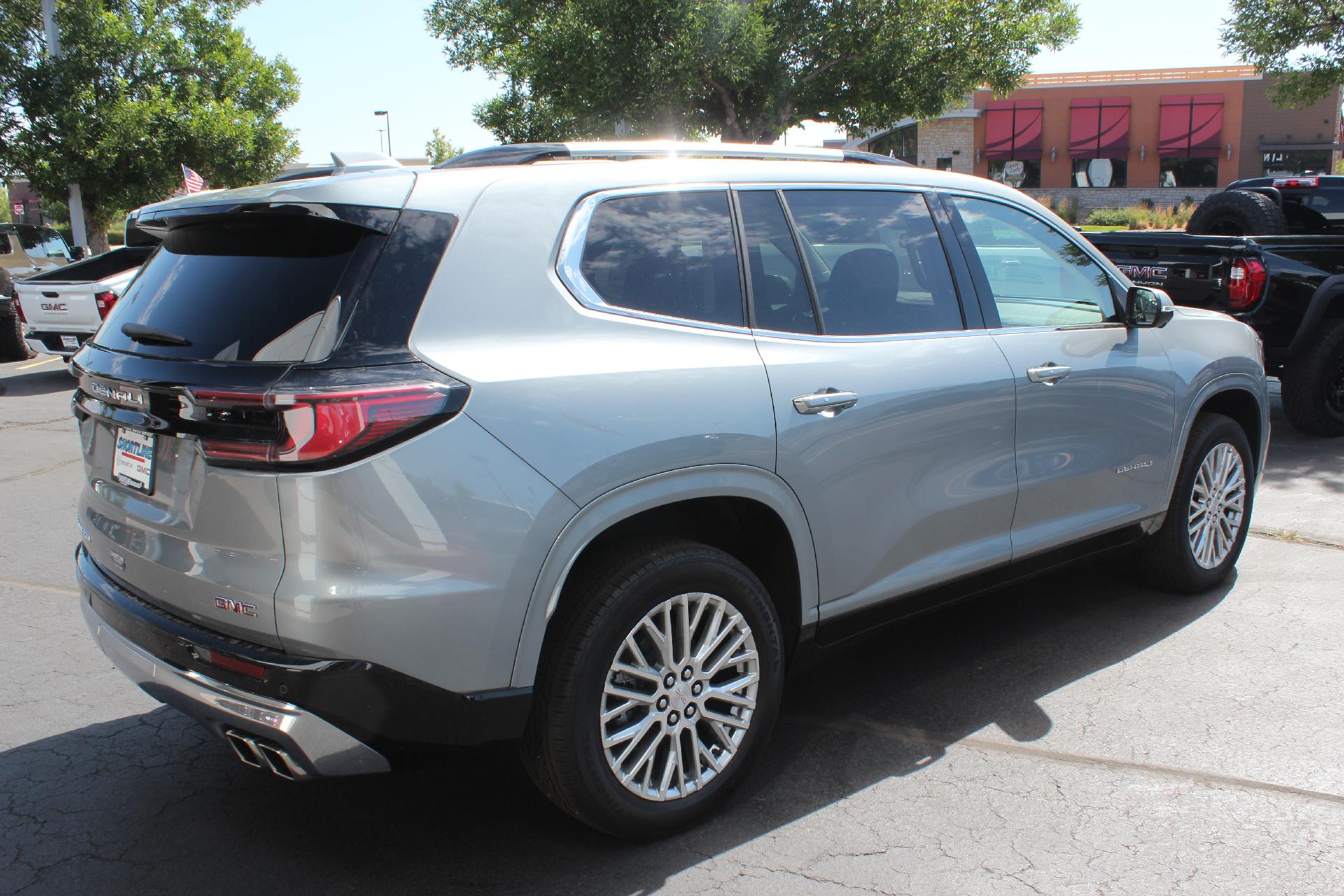 2024 GMC Acadia Vehicle Photo in AURORA, CO 80012-4011