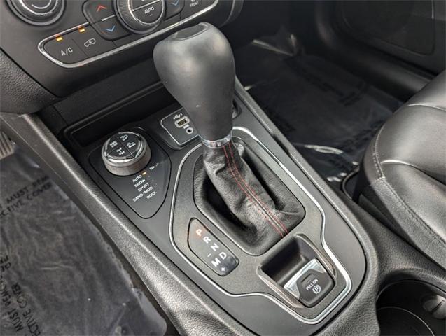 2020 Jeep Cherokee Vehicle Photo in ENGLEWOOD, CO 80113-6708