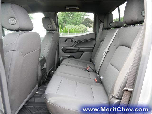 2024 Chevrolet Colorado Vehicle Photo in MAPLEWOOD, MN 55119-4794