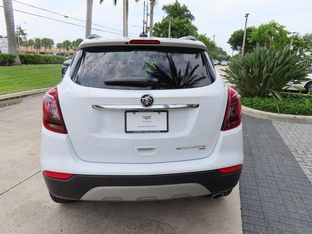 2022 Buick Encore Vehicle Photo in DELRAY BEACH, FL 33483-3294