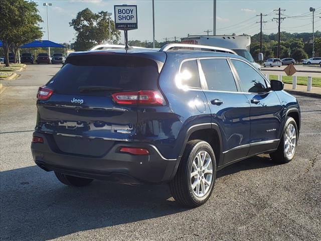 2018 Jeep Cherokee Vehicle Photo in DENTON, TX 76210-9321