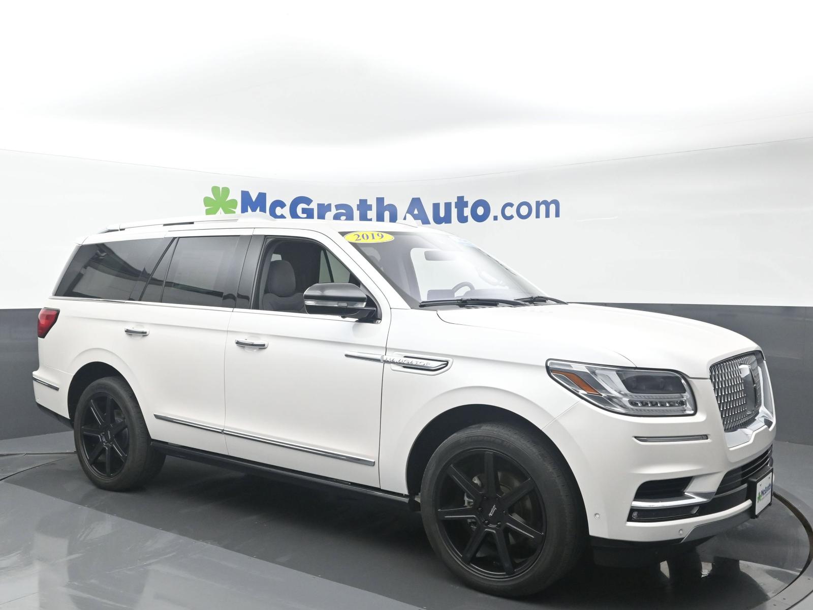 2019 Lincoln Navigator Vehicle Photo in Cedar Rapids, IA 52402