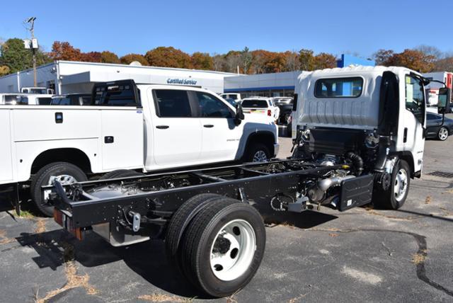 2025 Chevrolet Low Cab Forward 5500 XD Vehicle Photo in WHITMAN, MA 02382-1041