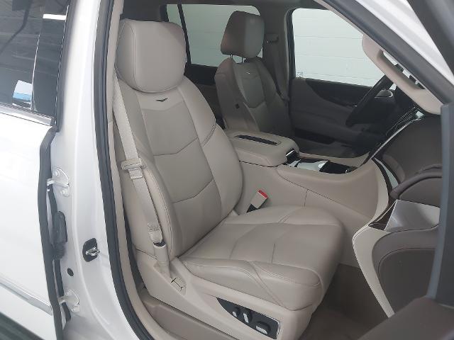 2016 Cadillac Escalade ESV Vehicle Photo in WENTZVILLE, MO 63385-1017