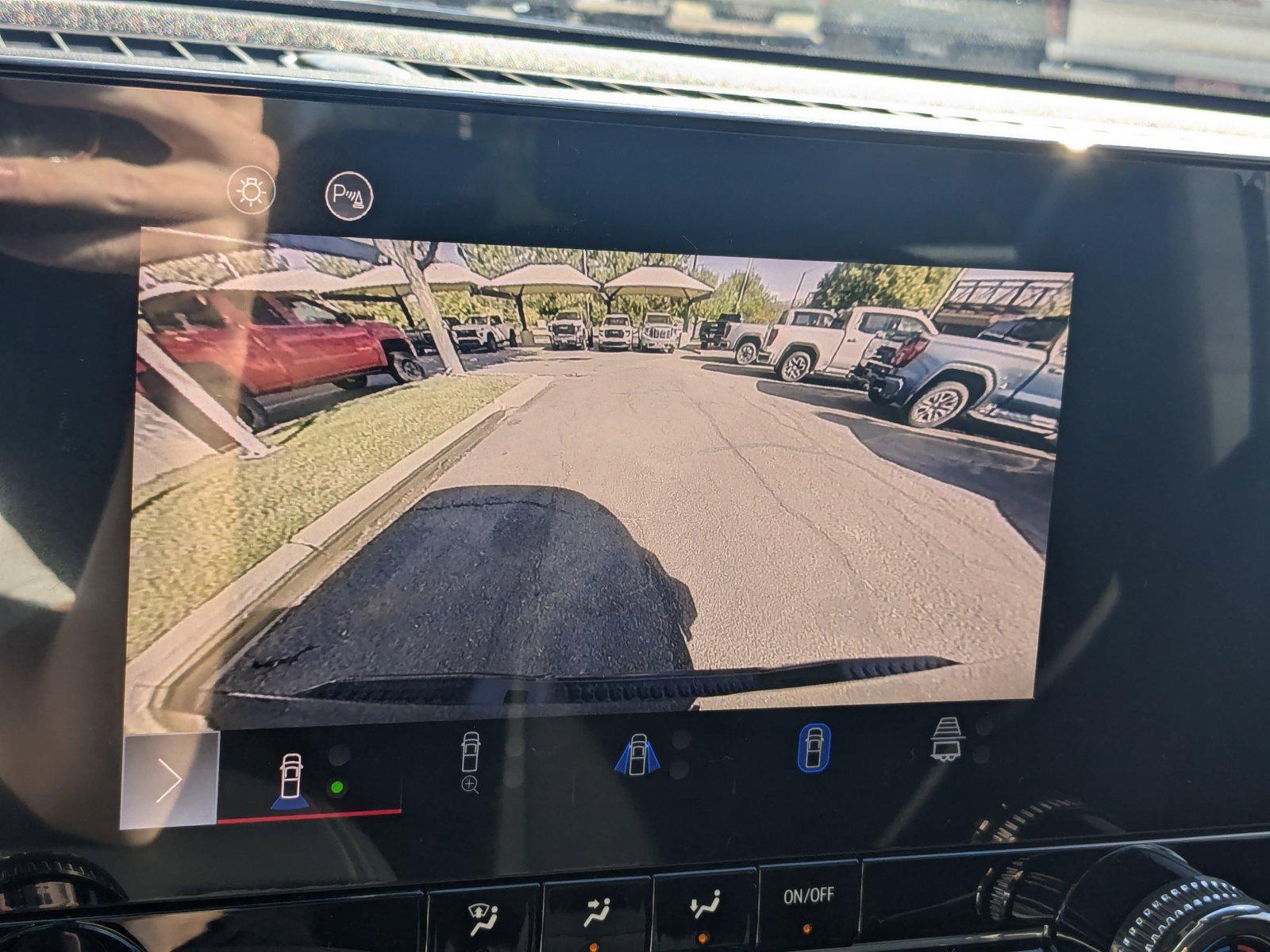 2024 GMC Canyon Vehicle Photo in LONE TREE, CO 80124-2750