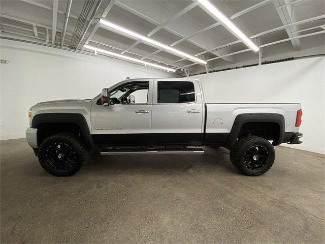 2018 GMC Sierra 2500 HD Vehicle Photo in PORTLAND, OR 97225-3518