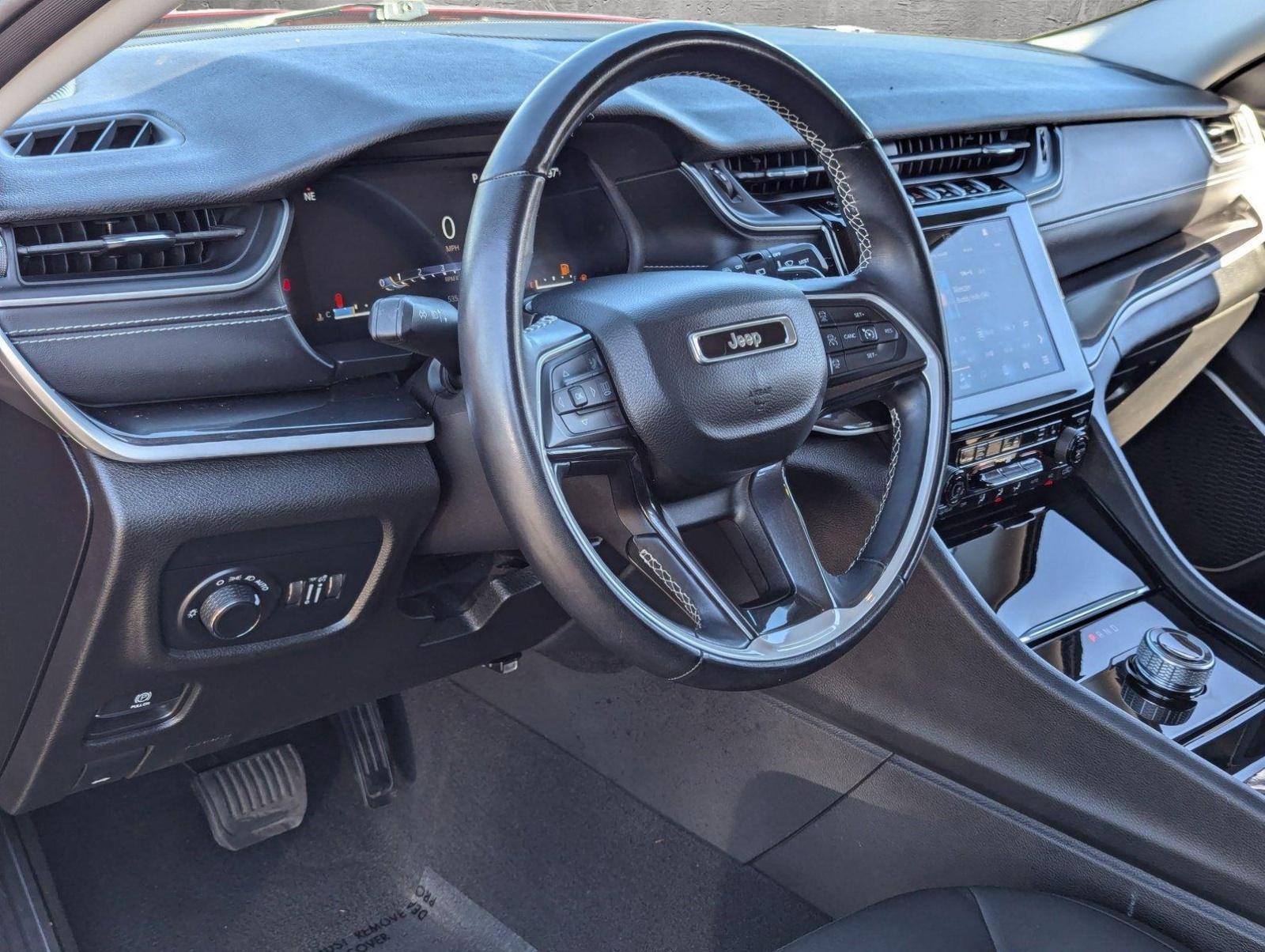 2022 Jeep Grand Cherokee L Vehicle Photo in PEORIA, AZ 85382-3715