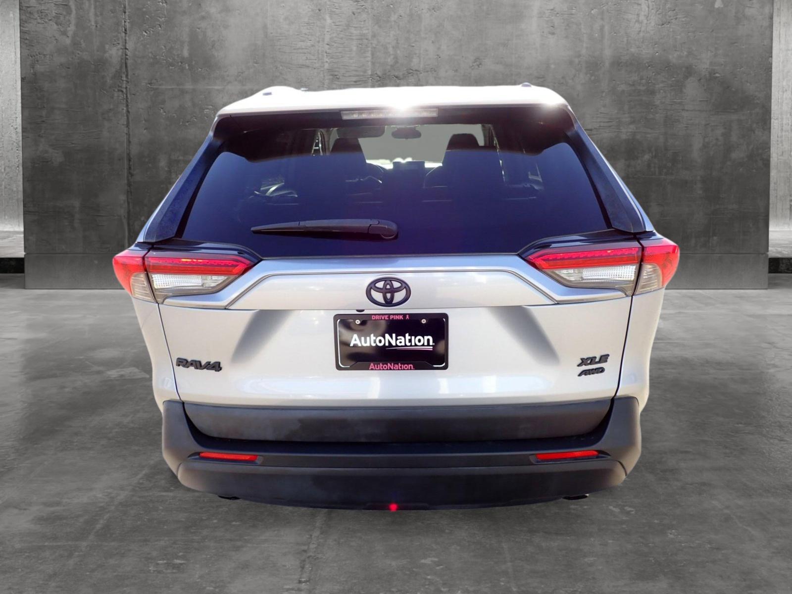 2019 Toyota RAV4 Vehicle Photo in DENVER, CO 80221-3610