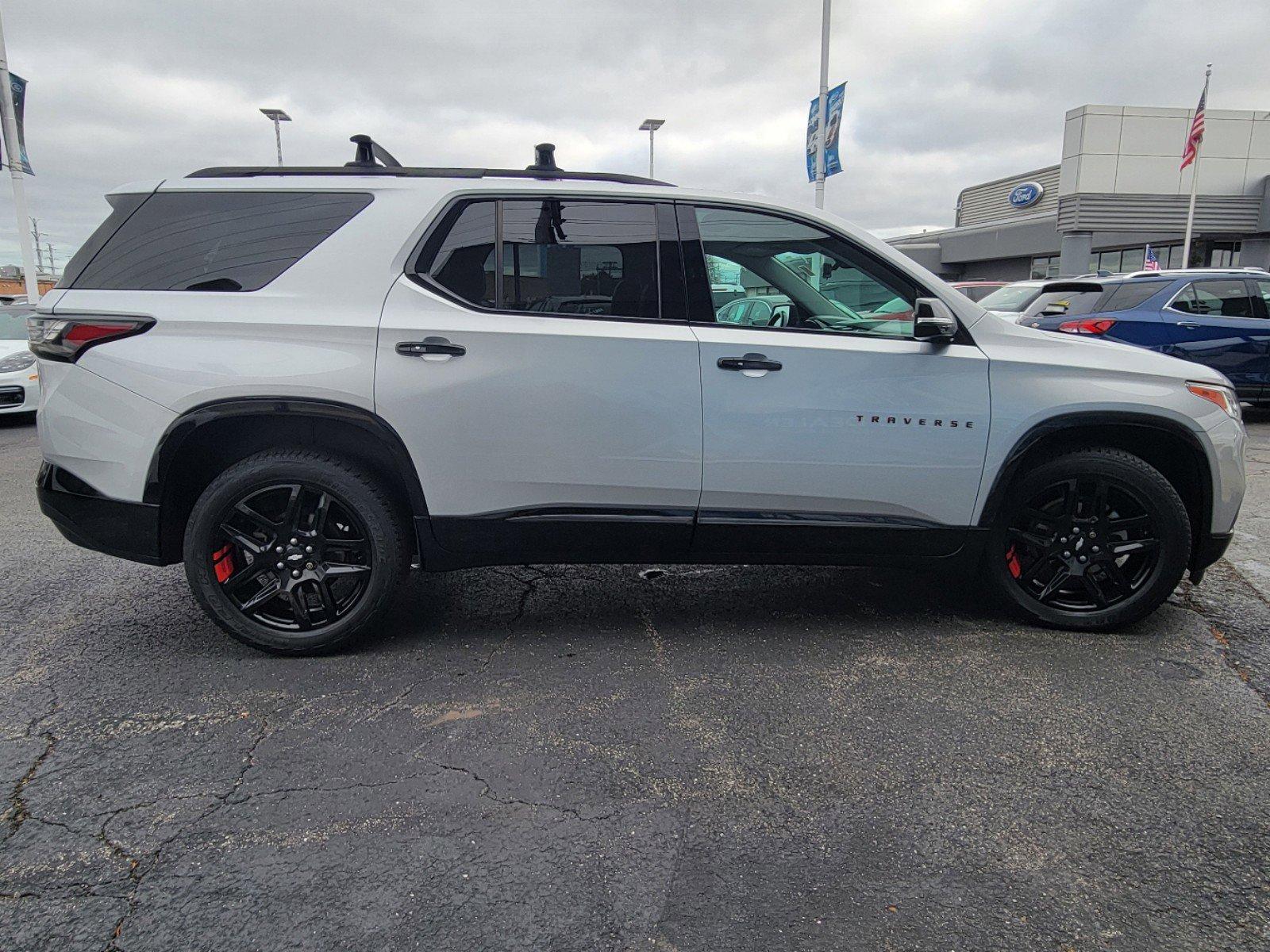 2018 Chevrolet Traverse Vehicle Photo in Saint Charles, IL 60174