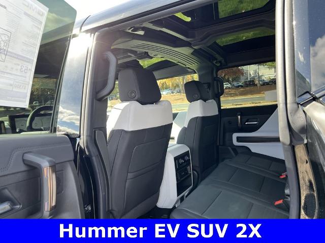 2025 GMC HUMMER EV SUV Vehicle Photo in CHICOPEE, MA 01020-5001