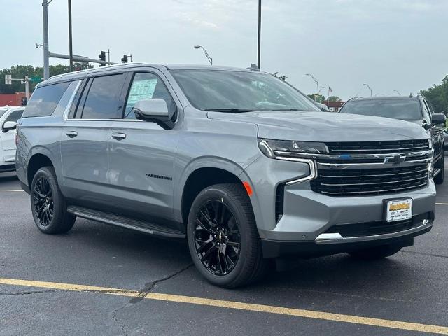 2024 Chevrolet Suburban Vehicle Photo in COLUMBIA, MO 65203-3903