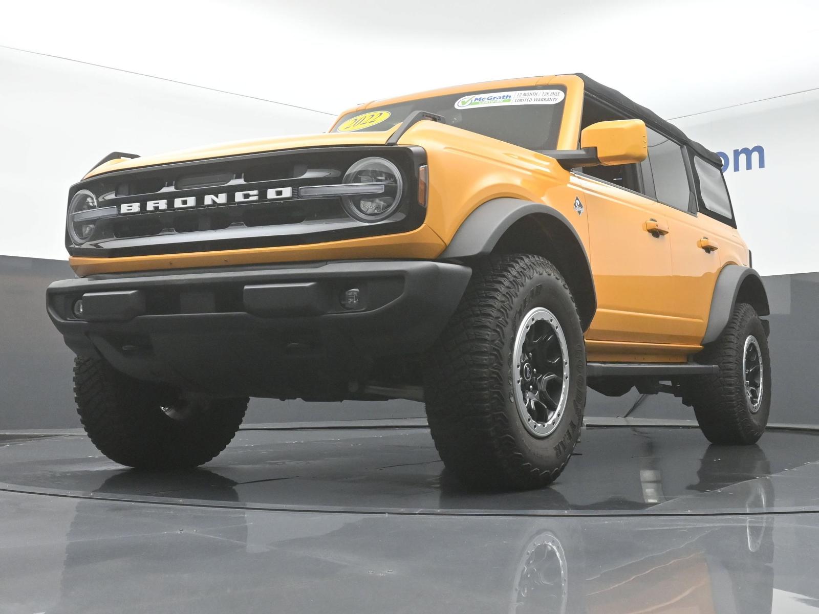 2022 Ford Bronco Vehicle Photo in Cedar Rapids, IA 52402