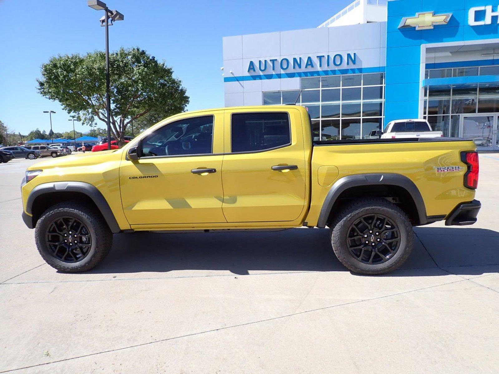 2024 Chevrolet Colorado Vehicle Photo in DENVER, CO 80221-3610