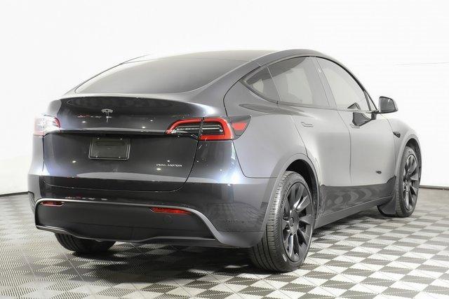 2024 Tesla Model Y Vehicle Photo in PUYALLUP, WA 98371-4149