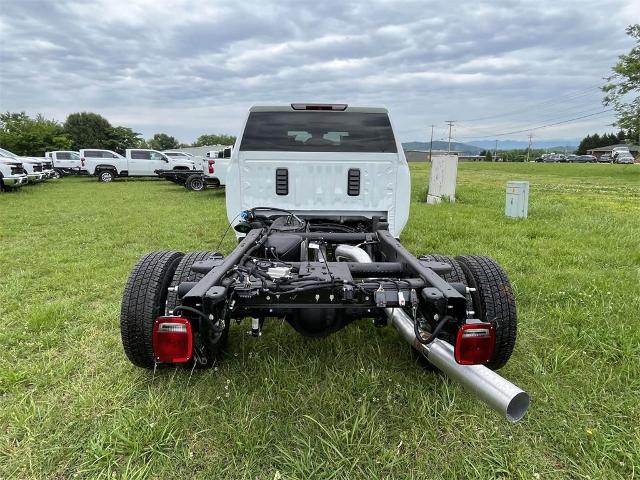 2024 Chevrolet Silverado 3500 HD Vehicle Photo in ALCOA, TN 37701-3235