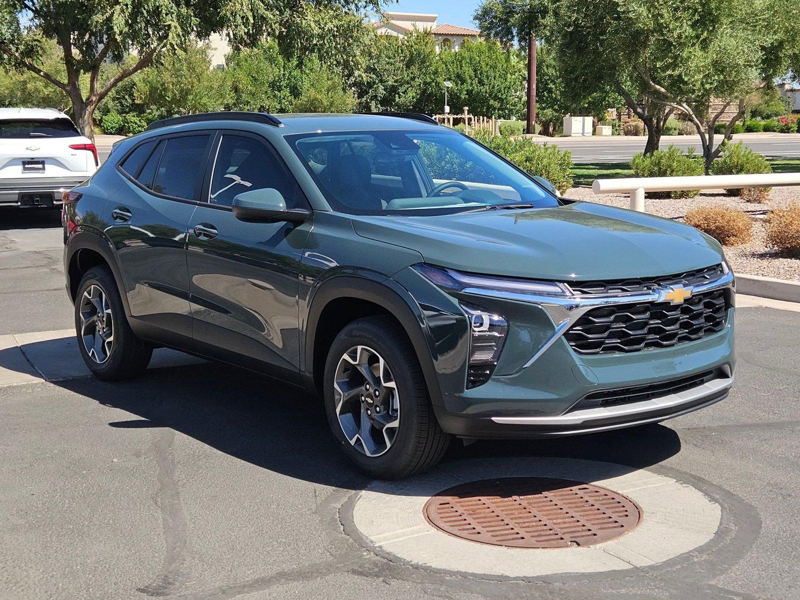 2025 Chevrolet Trax Vehicle Photo in GILBERT, AZ 85297-0446