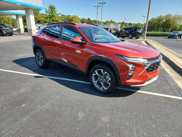 2024 Chevrolet Trax Vehicle Photo in AUBURN, AL 36830-7007