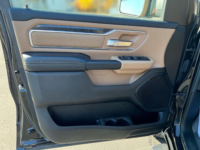 2019 Ram 1500 Vehicle Photo in MASSENA, NY 13662-2255