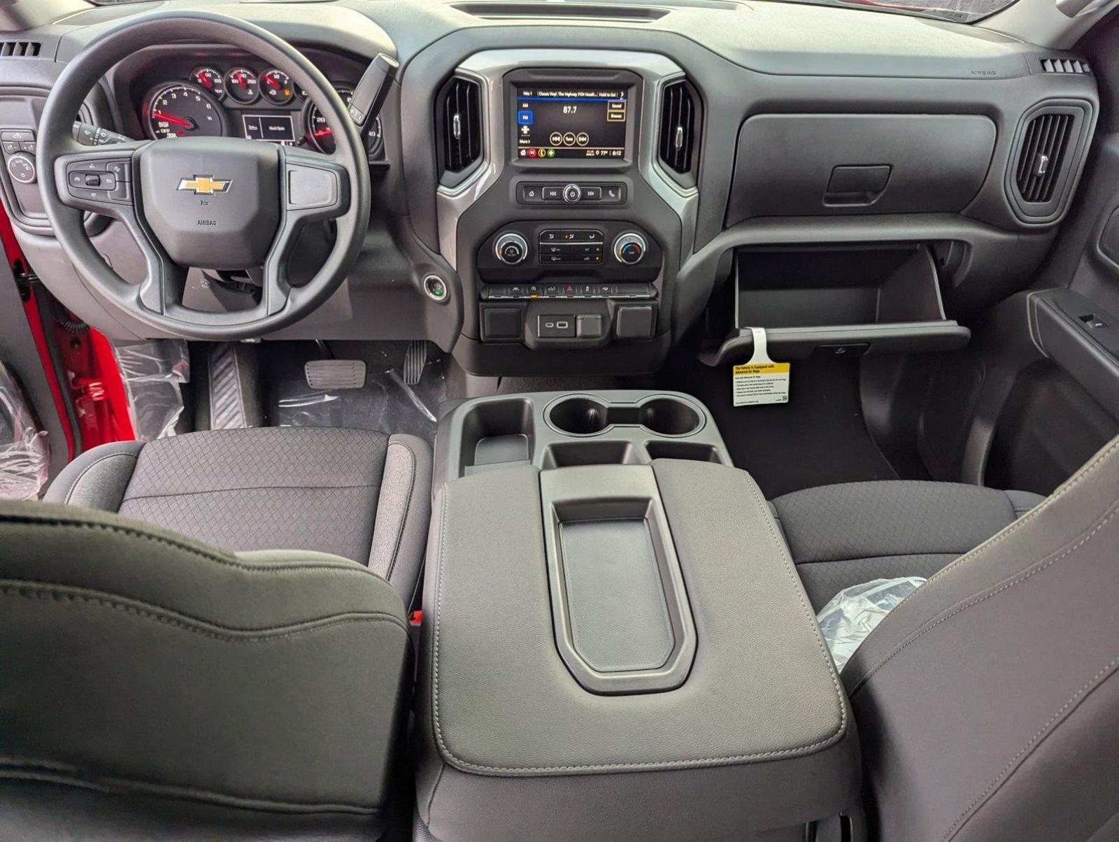 2025 Chevrolet Silverado 1500 Vehicle Photo in PEMBROKE PINES, FL 33024-6534