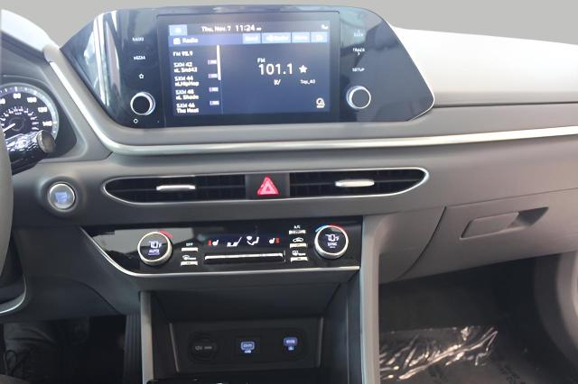 2021 Hyundai SONATA Vehicle Photo in Green Bay, WI 54304