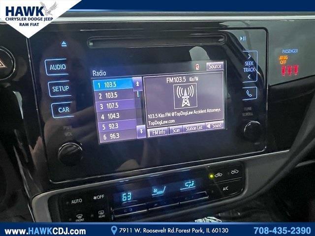 2018 Toyota Corolla Vehicle Photo in Saint Charles, IL 60174