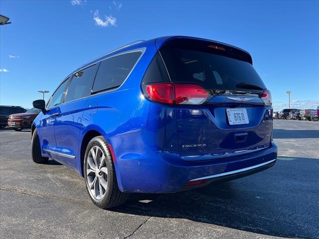 2018 Chrysler Pacifica Vehicle Photo in O'Fallon, IL 62269