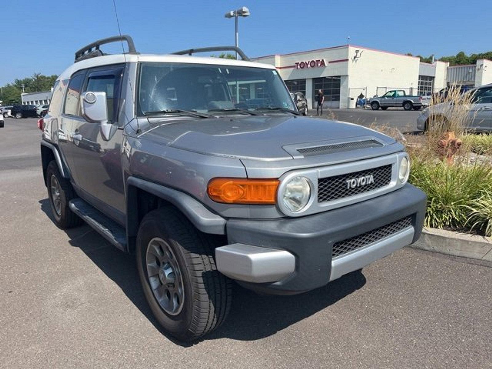 2012 Toyota FJ Cruiser Vehicle Photo in Trevose, PA 19053