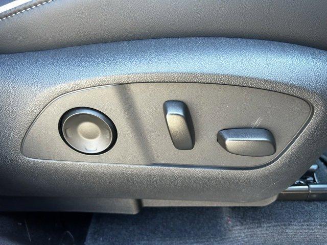 2025 Buick Enclave Vehicle Photo in JACKSON, MI 49202-1834