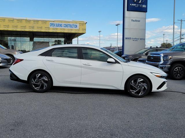 2024 Hyundai ELANTRA Vehicle Photo in Harrisburg, PA 17111