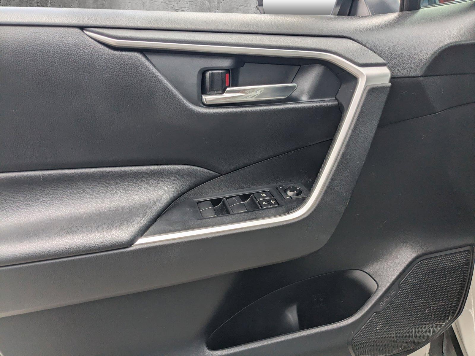 2020 Toyota RAV4 Vehicle Photo in Winter Park, FL 32792