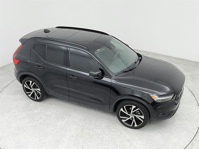 2022 Volvo XC40 Vehicle Photo in Grapevine, TX 76051