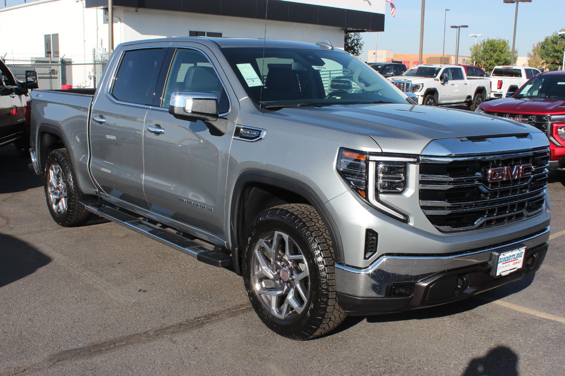 2025 GMC Sierra 1500 Vehicle Photo in AURORA, CO 80012-4011