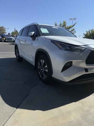 Used 2020 Toyota Highlander XLE with VIN 5TDHBRCHXLS510473 for sale in Sacramento, CA