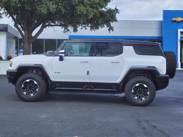 2024 GMC HUMMER EV SUV Vehicle Photo in Denton, TX 76205