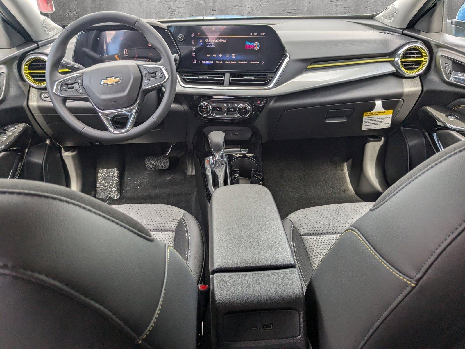 2025 Chevrolet Trax Vehicle Photo in MIAMI, FL 33134-2699