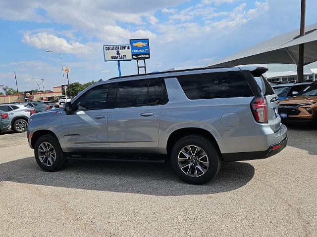 2024 Chevrolet Suburban Vehicle Photo in SAN ANGELO, TX 76903-5798