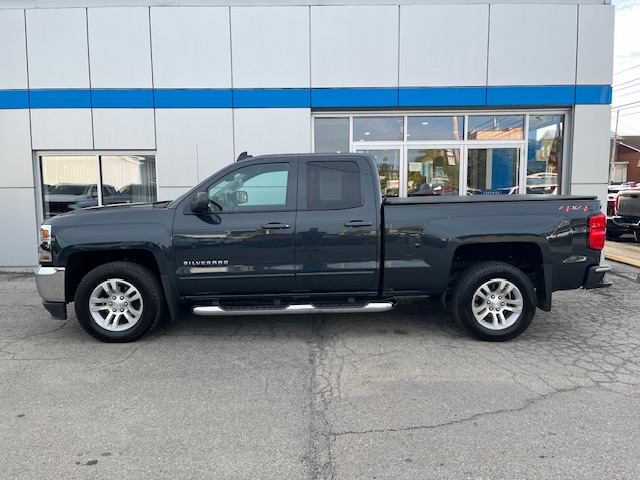 Used 2018 Chevrolet Silverado 1500 LT with VIN 1GCVKREC5JZ193783 for sale in New Bethlehem, PA