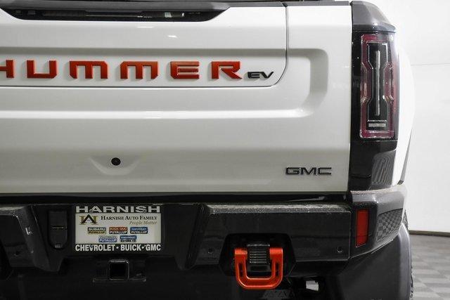 2024 GMC HUMMER EV Pickup Vehicle Photo in PUYALLUP, WA 98371-4149