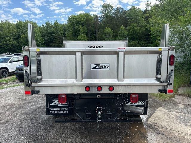 2024 GMC Sierra 3500 HD Chassis Cab Vehicle Photo in MEDINA, OH 44256-9631