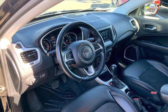 2017 Jeep Compass Vehicle Photo in KANSAS CITY, MO 64114-4502