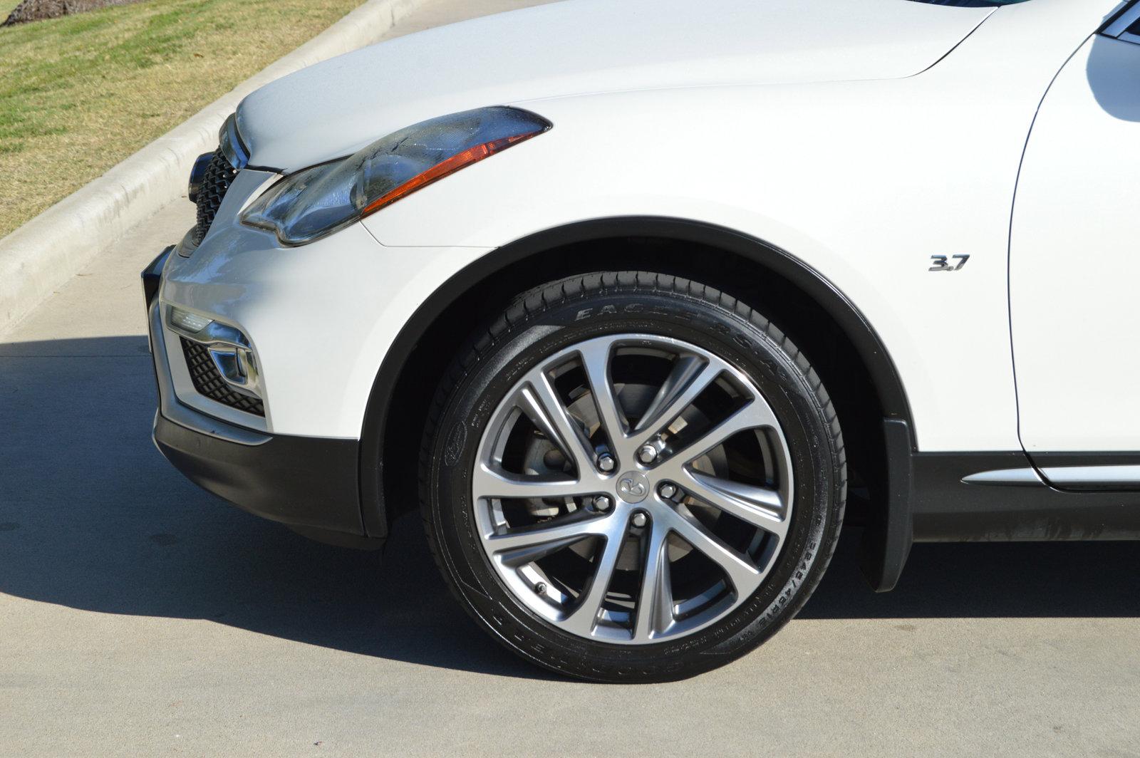 2016 INFINITI QX50 Vehicle Photo in Houston, TX 77090