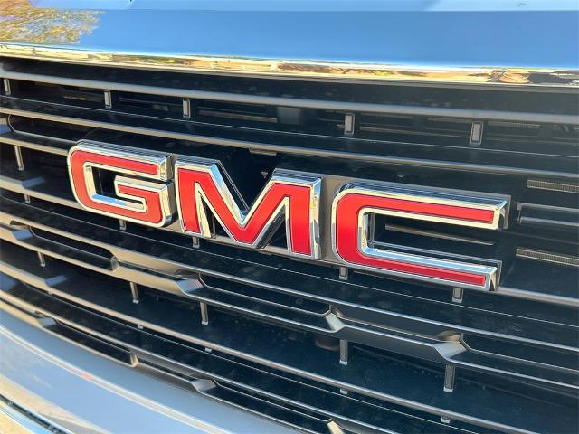 2025 GMC Sierra 1500 Vehicle Photo in GOODYEAR, AZ 85338-1310