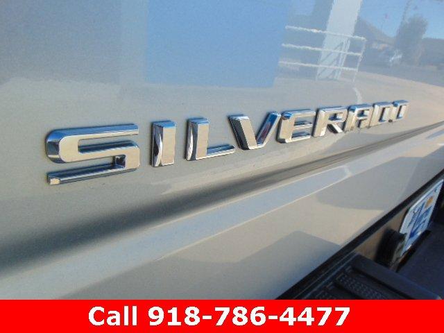 Used 2021 Chevrolet Silverado 1500 RST with VIN 1GCUYEEL9MZ382363 for sale in Grove, OK